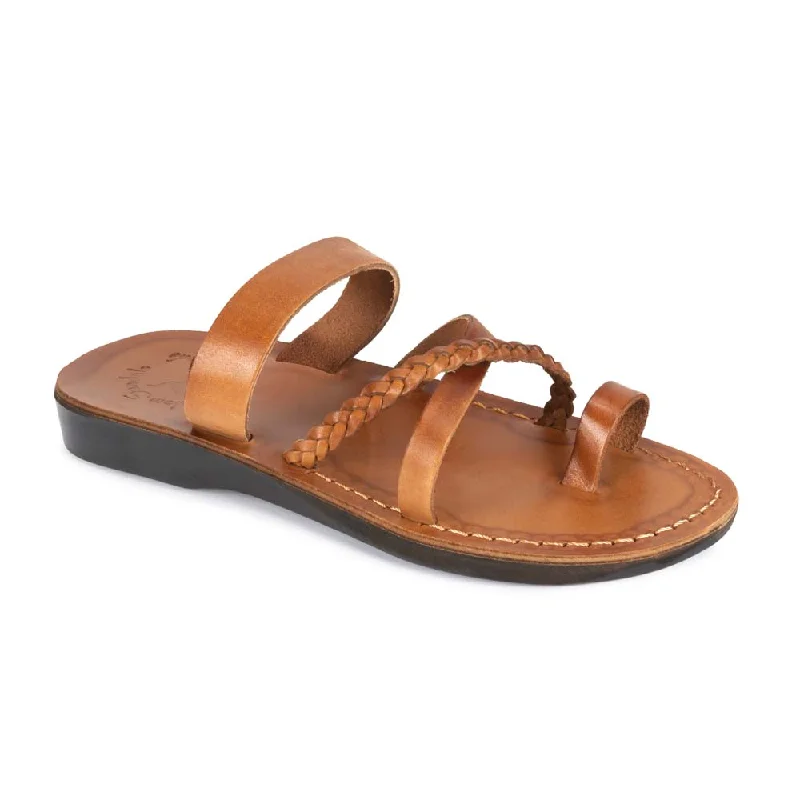 Men's sandals with a pointed toe for a stylish lookSophia - Leather Braided Flat Sandal | Honey Men's sandals with a pointed toe for a stylish lookSophia - Leather Braided Flat Sandal | Honey