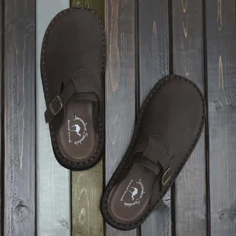 Men's sandals with a decorative buckle or charmSawyer - Leather Clog-Toe Sandal | Brown Nubuck Men's sandals with a decorative buckle or charmSawyer - Leather Clog-Toe Sandal | Brown Nubuck