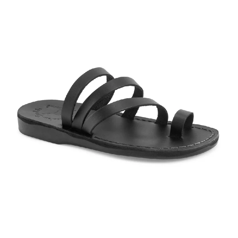 Men's sandals with a contrast stitching detailNora - Leather Strappy Flat Sandal | Black Men's sandals with a contrast stitching detailNora - Leather Strappy Flat Sandal | Black