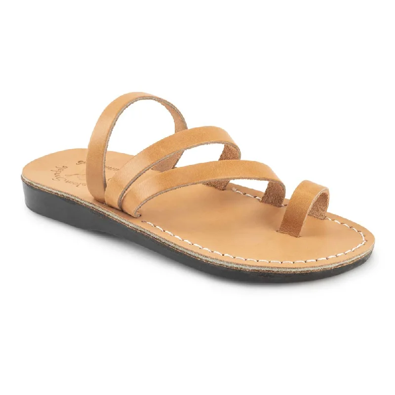 Men's leather sandals with an adjustable strapNora - Leather Strappy Flat Sandal | Tan Men's leather sandals with an adjustable strapNora - Leather Strappy Flat Sandal | Tan