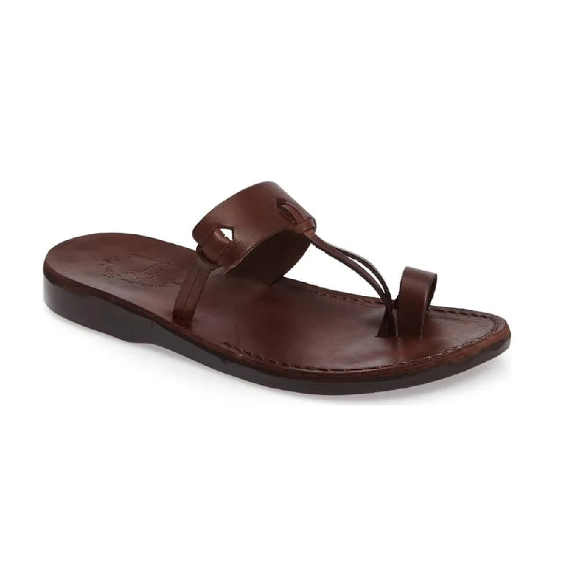 Men's sandals with a decorative buckle or charmDavid - Natural Leather Sandal | Brown