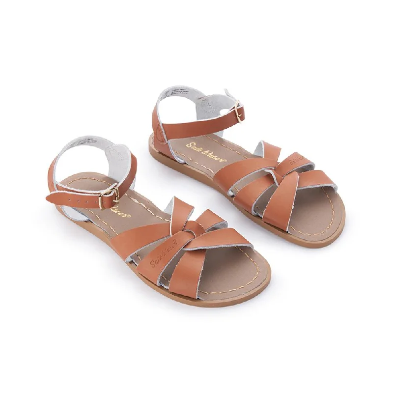 Men's sandals with a perforated leather upper for ventilation Men's sandals with a perforated leather upper for ventilation Original Salt Water Sandal - Tan (Adult)