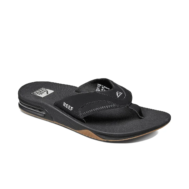 Men's sandals with a contrast stitching detail Men's sandals with a contrast stitching detail Mens Fanning-Black/Silver