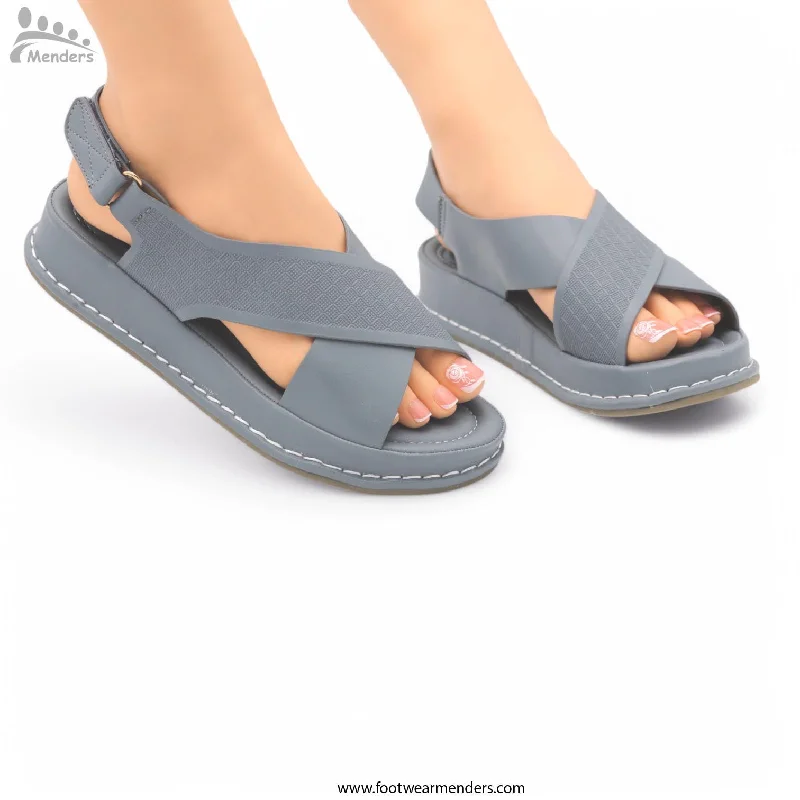 Men's sandals with a pointed toe for a stylish look Men's sandals with a pointed toe for a stylish look Ns70093 medicated sandal