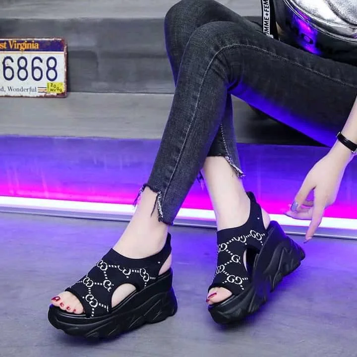 Men's sandals with a removable insole for cleaning Men's sandals with a removable insole for cleaning A395 Royal Girl