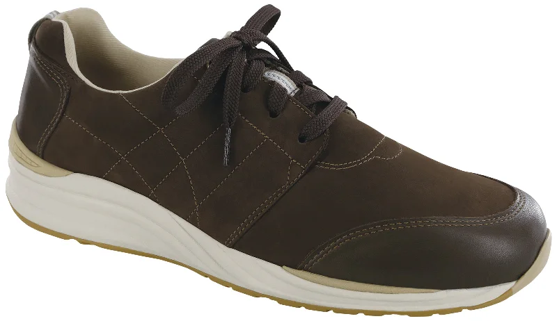 Men's Oxfords with a lace - up closure and a narrow fit SAS Venture