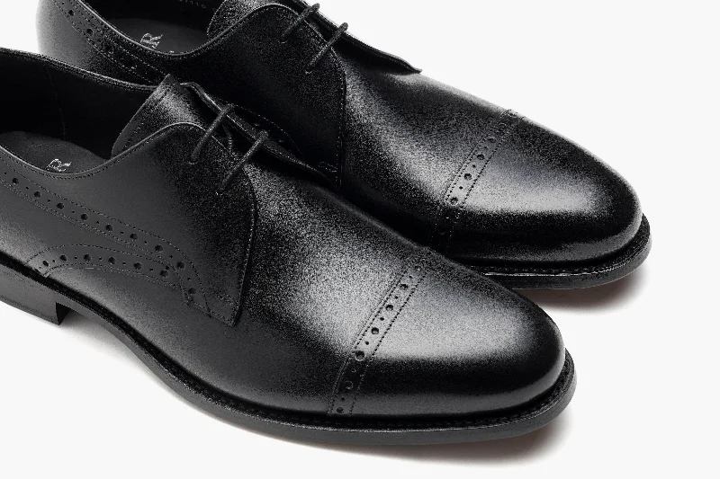 Men's Oxford shoes with a decorative inlay on the toe Ealing - Black Calf