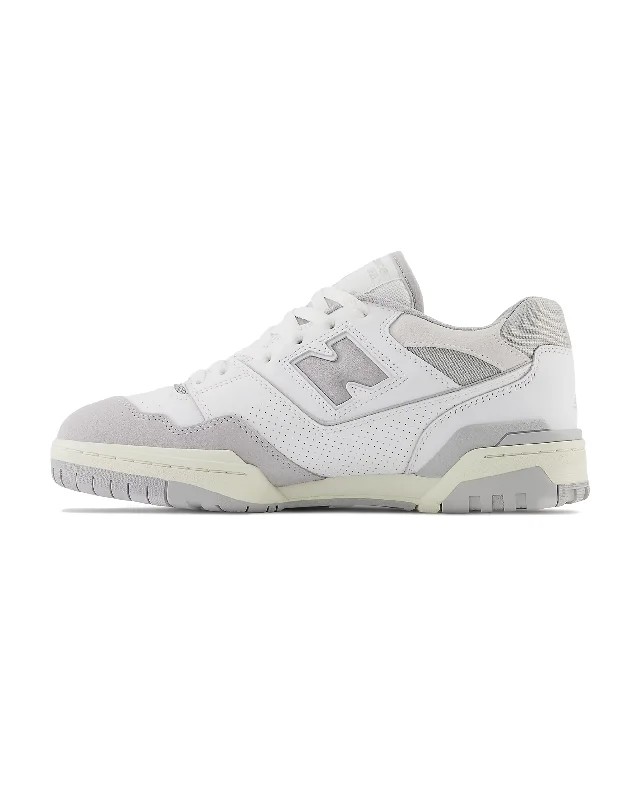 Men's casual leather sneakers with a distressed finish550 - White / Grey