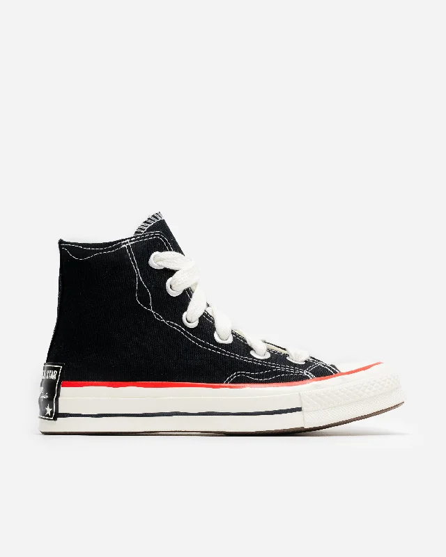 Men's soccer - inspired sneakers with a studded soleChuck 70 Hi