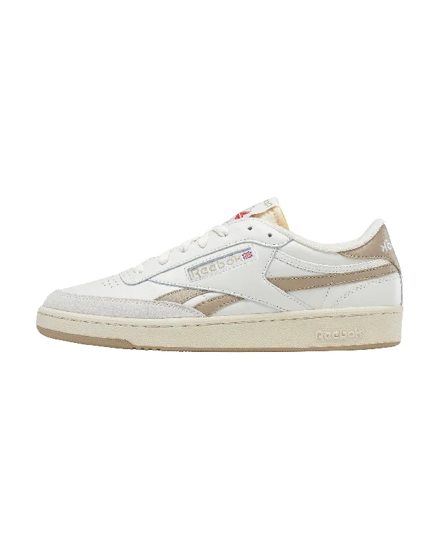 Men's retro - inspired basketball sneakers with a high - top designClub C Revenge Vintage - Chalk / Boulder Beige Men's retro - inspired basketball sneakers with a high - top designClub C Revenge Vintage - Chalk / Boulder Beige