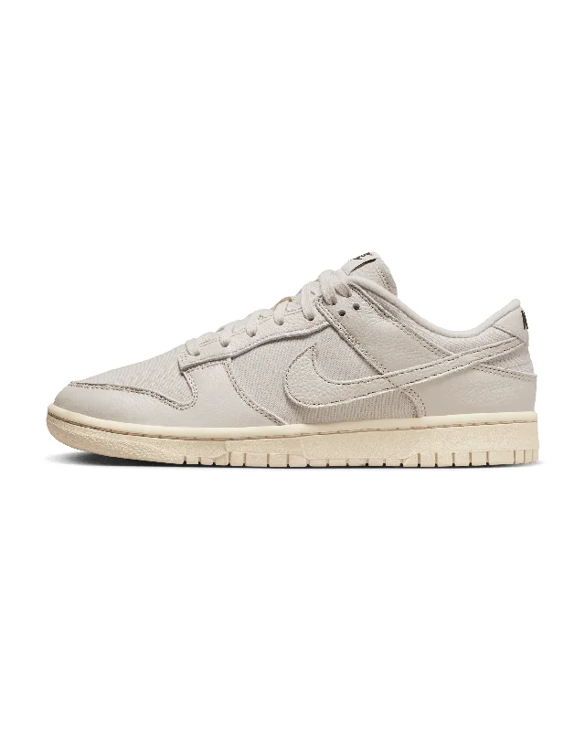 Men's lightweight training sneakers for CrossFit workoutsDunk Low Retro PRM - LT OREWOOD BRN / LT OREWOOD BRN SEQUOIA Men's lightweight training sneakers for CrossFit workoutsDunk Low Retro PRM - LT OREWOOD BRN / LT OREWOOD BRN SEQUOIA