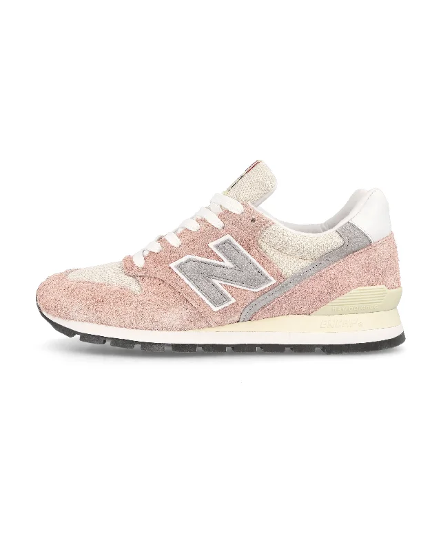 Men's athletic sneakers with a quick - dry liningMade in USA 996v1 - Pink Haze / Cream Men's athletic sneakers with a quick - dry liningMade in USA 996v1 - Pink Haze / Cream