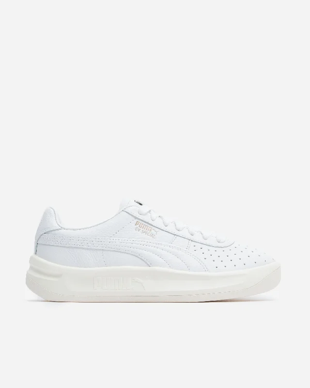 Men's low - profile tennis sneakers for a sleek lookGV Special