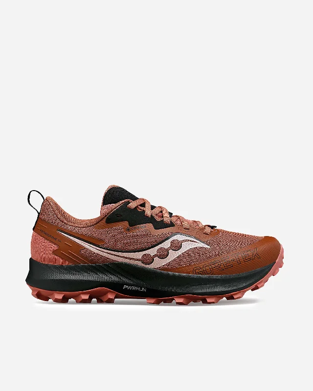 Men's sneakers with a removable insole for easy cleaningPeregrine 14 GTX