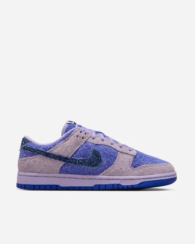 Men's fashion - forward sneakers with a unique tongue designDunk Low SE "Hydrangeas" Men's fashion - forward sneakers with a unique tongue designDunk Low SE "Hydrangeas"