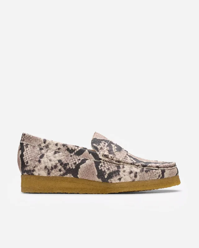 Men's wide - width sneakers for a comfortable fitWallabee Loafer